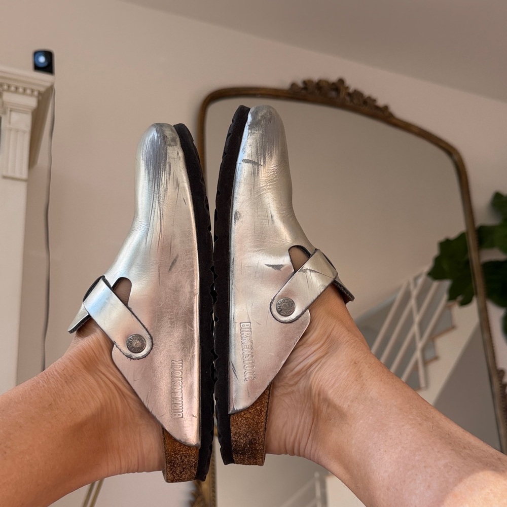 Birkenstock Metallic Silver Clogs - Picture 3 of 12